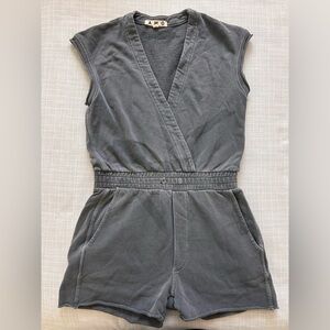 AMO - Casual grey women’s shorts jumpsuit